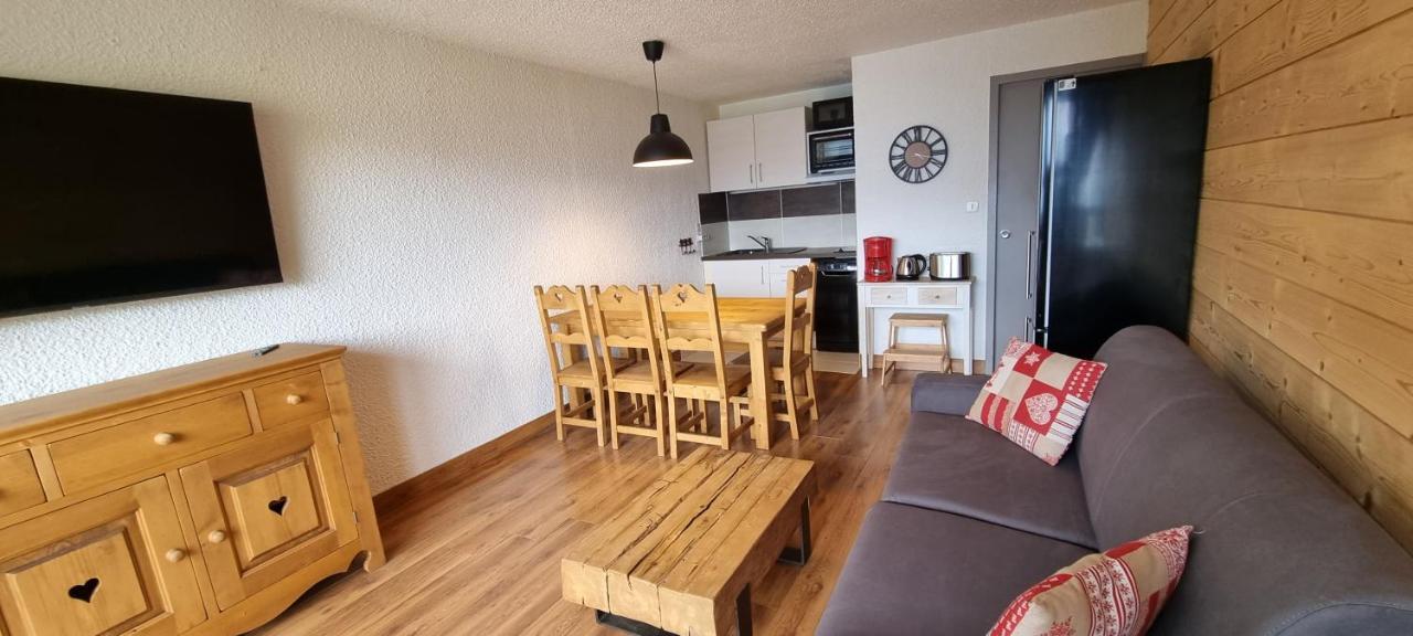 Auris Les Gentianes Station Alpe Huez Apartment Exterior photo